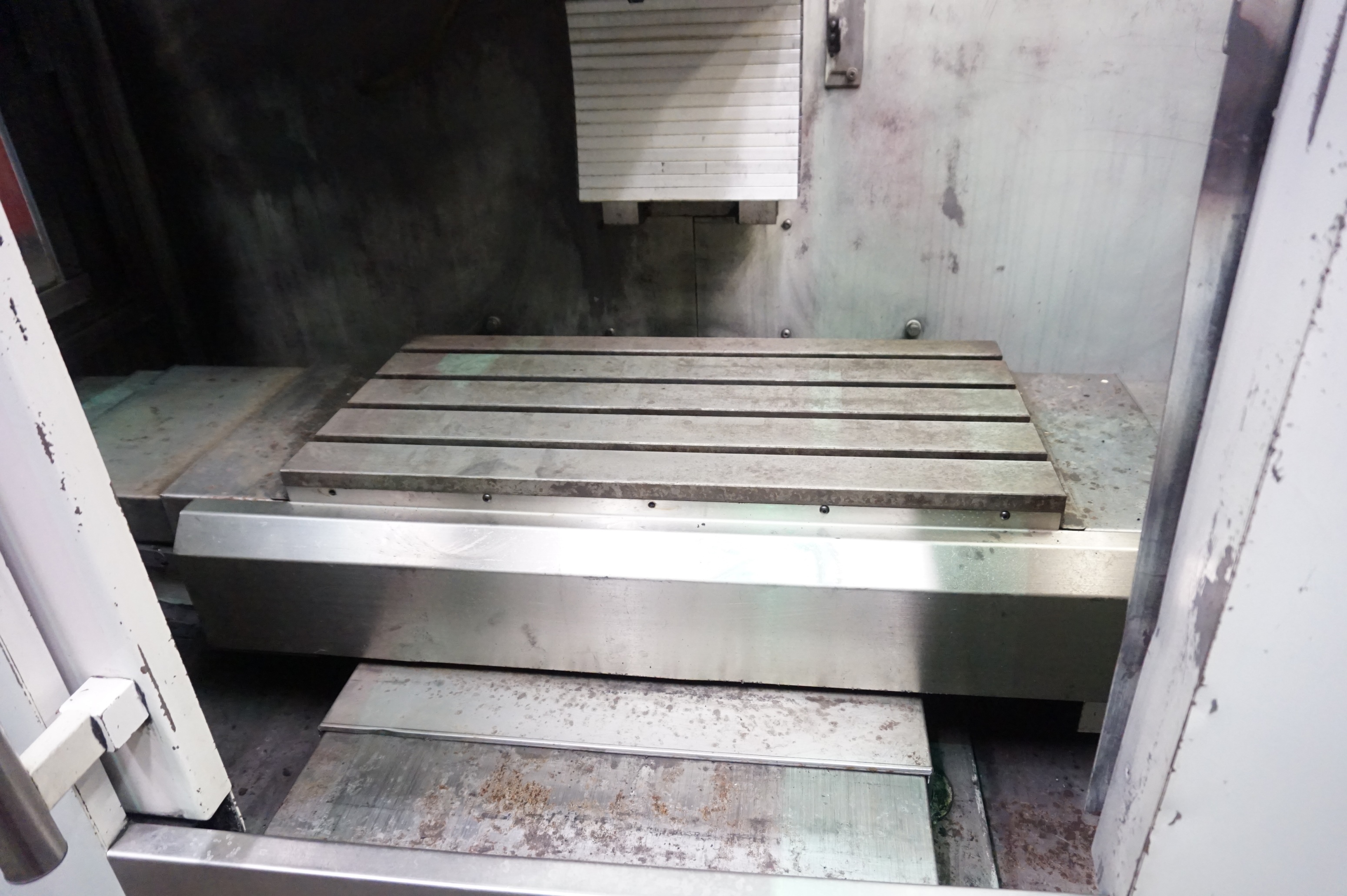 GATE VMC 610  2003
